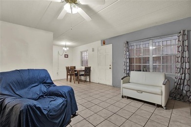 Virtually Staged. Welcome to this charming 2 bedroom, 1 bath - photo 4