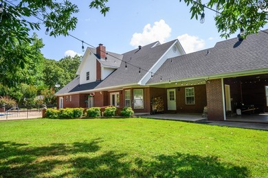 Welcome to this stunning Southern estate on 20 picturesque acres - photo 2