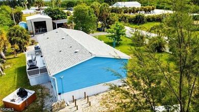 Welcome to your own private retreat, perfectly situated just - photo 2