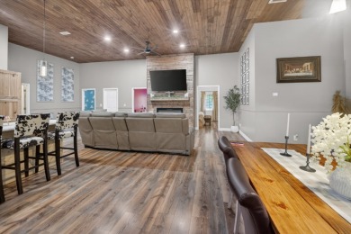Newer Construction Near the Lake! With a Boat ramp close by! - photo 3