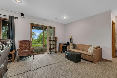 Welcome home to this beautiful 4-bedroom, 3-bathroom residence - photo 21