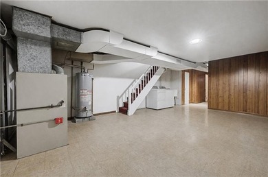 Welcome to 138 Van Cortlandt Park South, a beautifully - photo 27