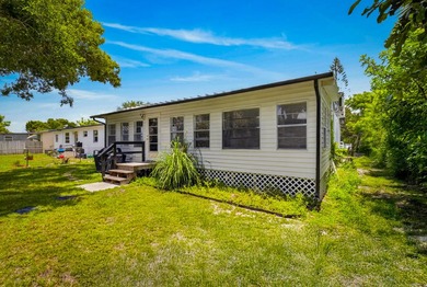 This beautifully updated home offers many recent improvements - photo 33