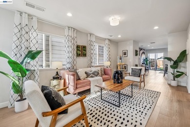 Convenient living and a backyard oasis await in this fully - photo 5