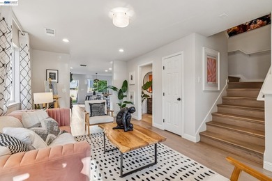 Convenient living and a backyard oasis await in this fully - photo 6