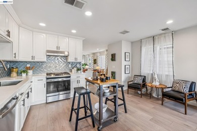 Convenient living and a backyard oasis await in this fully - photo 8