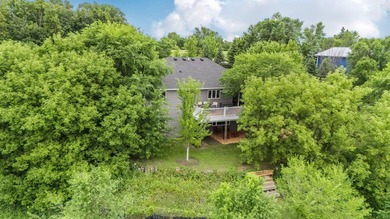 Welcome home to this beautiful 4-bedroom, 3-bathroom residence - photo 39