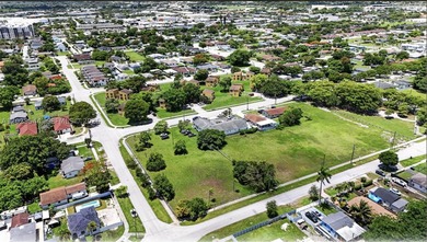Development Opportunity - Zoning allows for up to 18 residential - photo 5