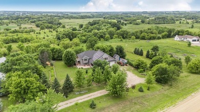 Welcome home to this beautiful 4-bedroom, 3-bathroom residence - photo 49