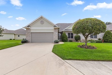 Welcome to effortless living in the desirable River Park Villas! - photo 1