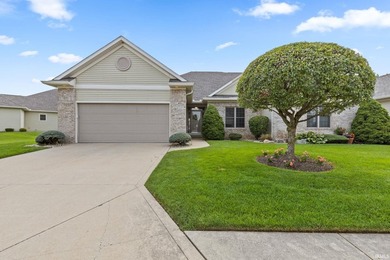 Welcome to effortless living in the desirable River Park Villas! - photo 2
