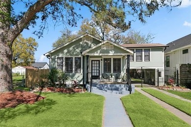 Lake Pontchartrain Home For Sale in New Orleans Louisiana