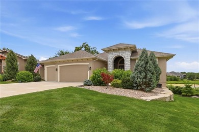 RARE OPPORTUNITY & PREMIER LOCATION! This stunning four-bedroom - photo 4
