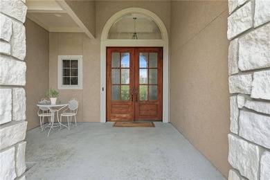 RARE OPPORTUNITY & PREMIER LOCATION! This stunning four-bedroom - photo 7