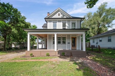 Step into the perfect blend of timeless character and modern - photo 2
