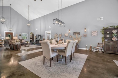 This Arkansas River Valley retreat is situated on 4.59 private - photo 19
