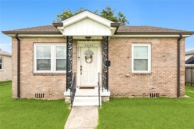 Lake Home For Sale in New Orleans, Louisiana