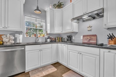 This Arkansas River Valley retreat is situated on 4.59 private - photo 24