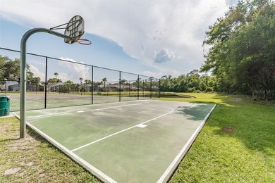 MOTIVATED SELLER REDUCED THE PRICE. Stunning 4BR/3BA Pool Home - photo 10