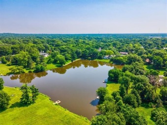 (private lake) Home For Sale in Leawood Kansas