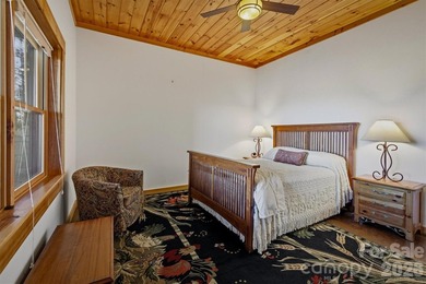 Welcome to your mountain sanctuary-where panoramic views meet - photo 37