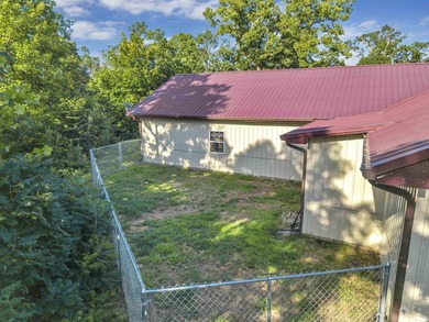 This Arkansas River Valley retreat is situated on 4.59 private - photo 38