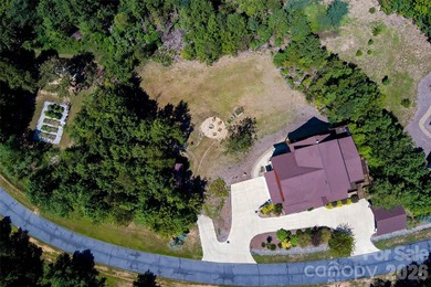Welcome to your mountain sanctuary-where panoramic views meet - photo 39