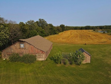 Breath taking beauty abounds with this private peninsula of 90 - photo 42