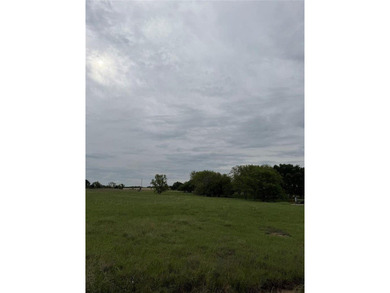 Beautiful 26-acre property with a well-maintained gravel road - photo 8