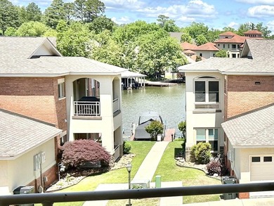 Enjoy easy, ground-level living in this beautifully maintained - photo 6