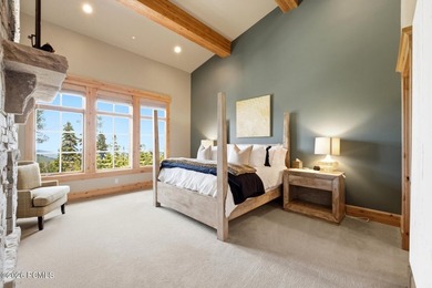 Sunset and mountain views set the tone at 6507 Lookout Drive, a - photo 16