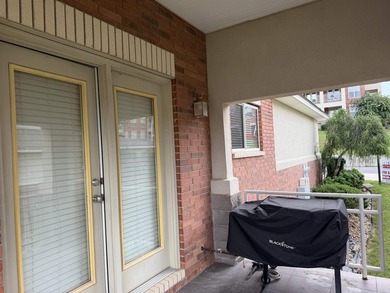 Enjoy easy, ground-level living in this beautifully maintained - photo 10