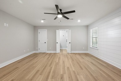 Completely Renovated 4BR/2.5BA on 3/4 Acre -- New Roof, HVAC - photo 23