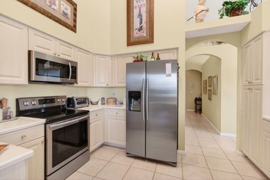 Beautifully maintained home located on a premium golf and - photo 26