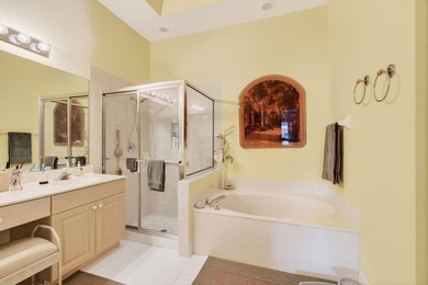 Beautifully maintained home located on a premium golf and - photo 34