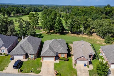 Welcome golfers! Pretty home with a great floorplan backing up - photo 3