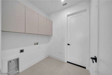 A Home That Redefines Everyday Living. Some homes simply check - photo 10