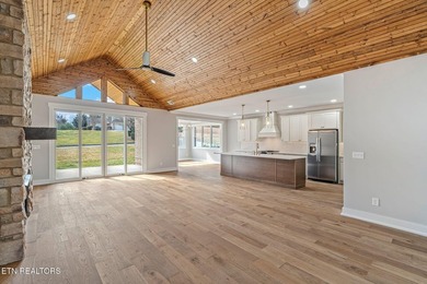 NEW CONSTRUCTION - MAIN LEVEL LIVING WITH BONUS UP! Located in - photo 5