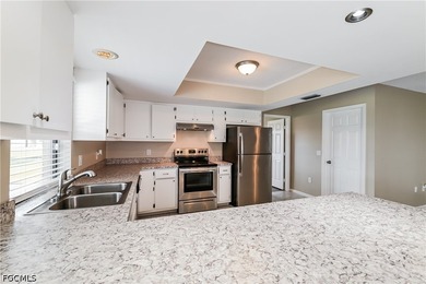 Discover this charming 3-bedroom, 2-bathroom home offering 1,420 - photo 4