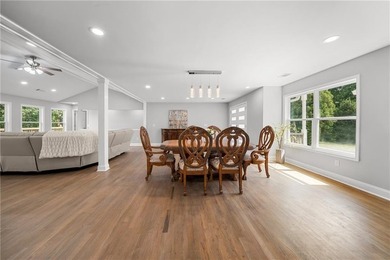 Few homes capture the essence of luxury lake living quite like - photo 12
