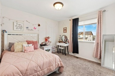 Looking for space to grow? This beautiful home offers 4 bedrooms - photo 12