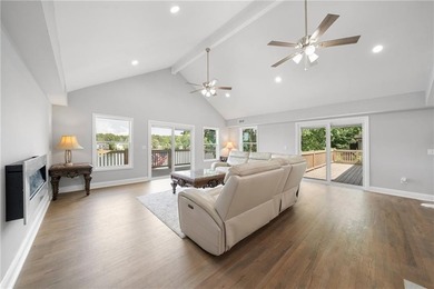 Few homes capture the essence of luxury lake living quite like - photo 14