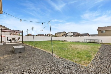 Looking for space to grow? This beautiful home offers 4 bedrooms - photo 18