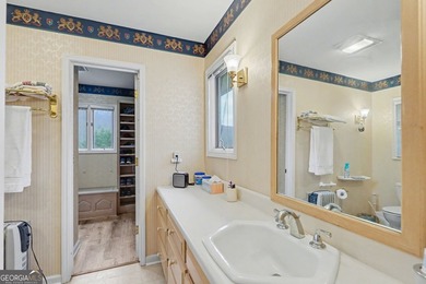 This beautiful, expansive, 4 bedroom, 5.5 bath home with a - photo 21