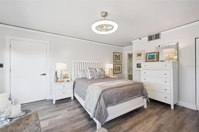 Experience refined living in the prestigious Bayview Reserve - photo 21
