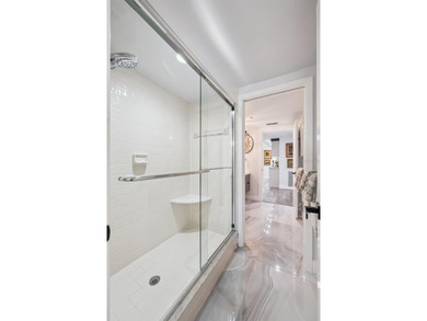 Experience refined living in the prestigious Bayview Reserve - photo 29