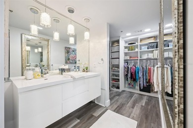 Experience refined living in the prestigious Bayview Reserve - photo 30