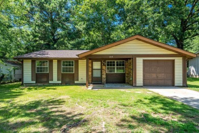 Lake Home For Sale in Hot Springs, Arkansas