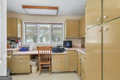 This beautiful, expansive, 4 bedroom, 5.5 bath home with a - photo 35