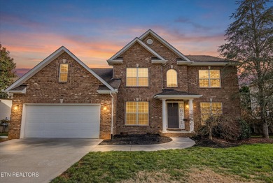 Fort Loudoun Lake Home For Sale in Knoxville Tennessee